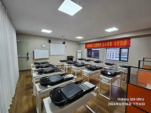 华屹大厦校区